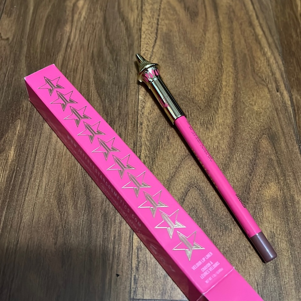 Jeffree star lip liner